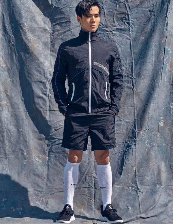 AWESOME-MEN-5--Prinzzer